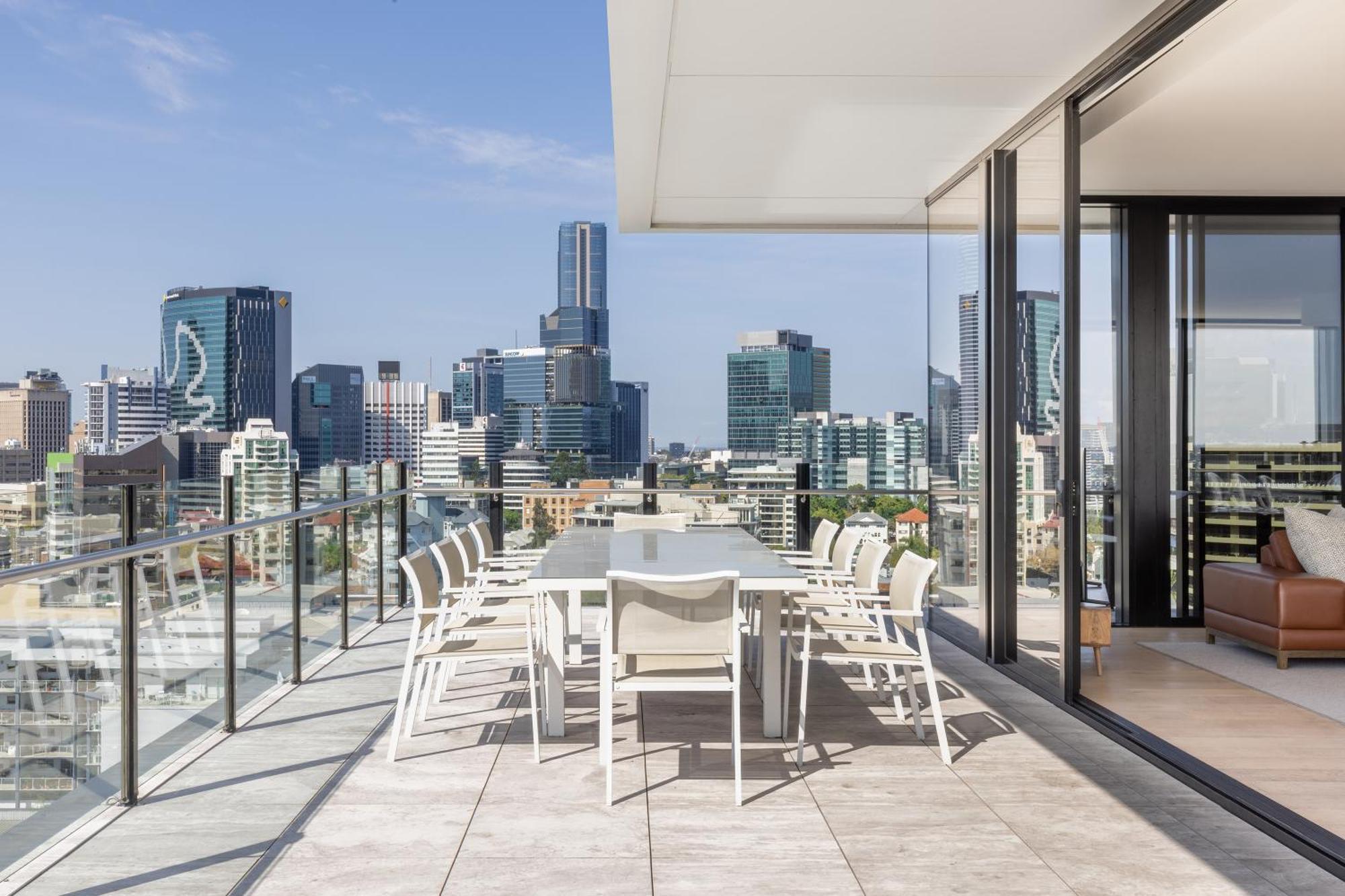 The Johnson - Art Series 4* Brisbane