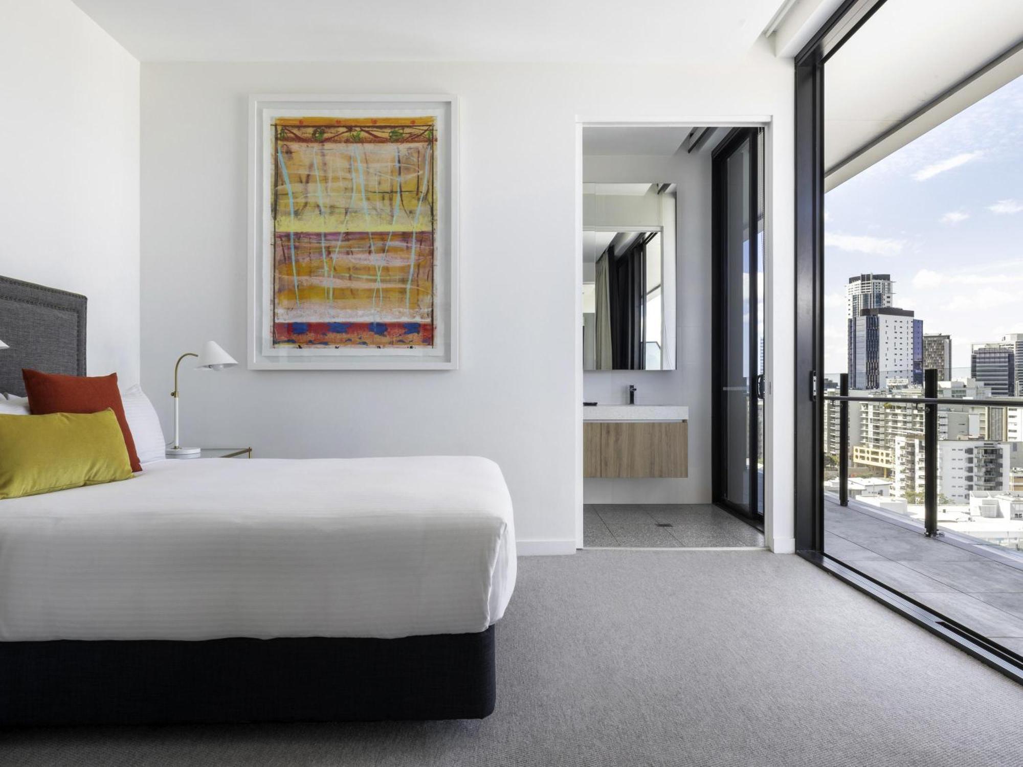 Hotel The Johnson - Art Series