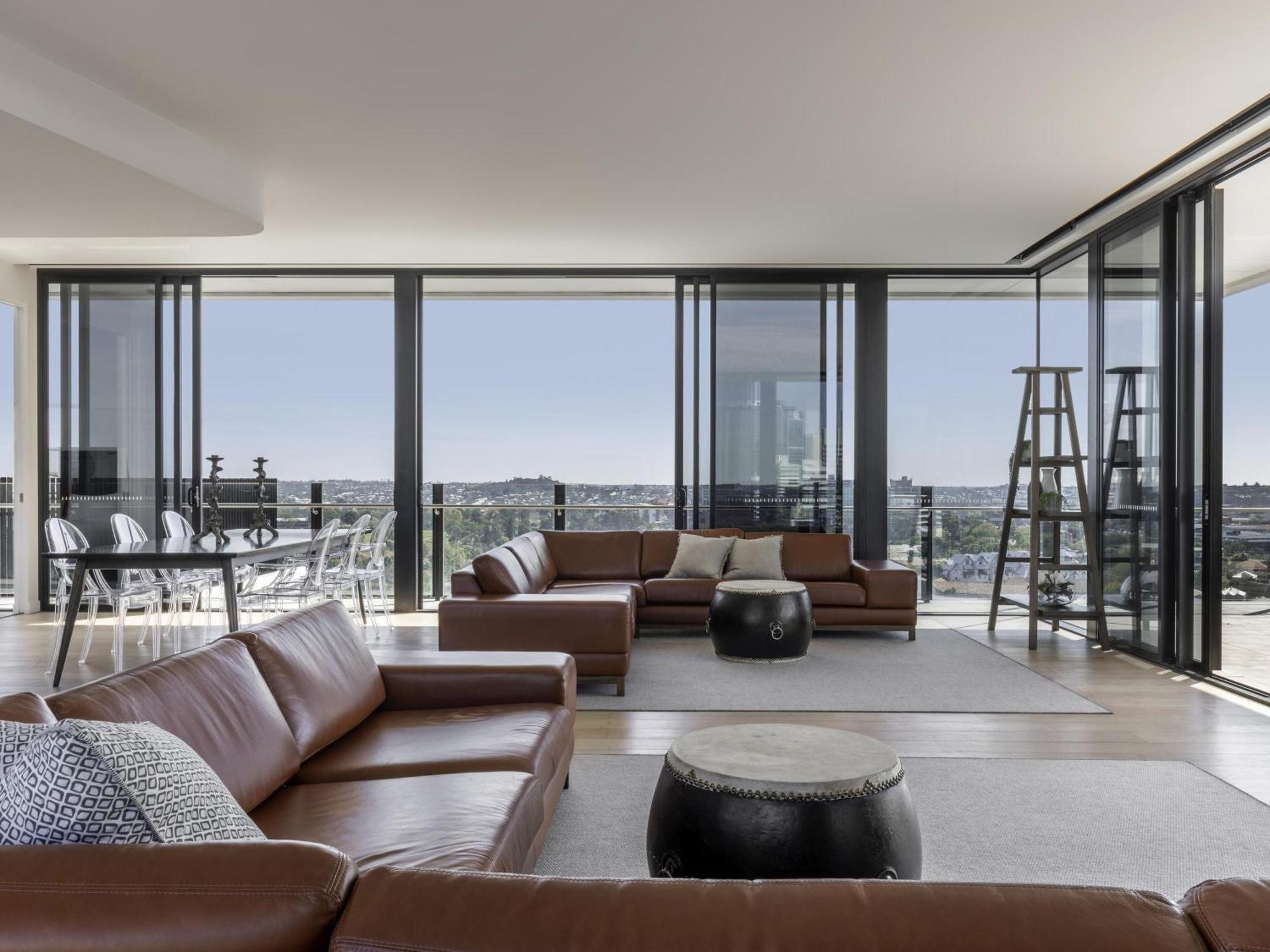 The Johnson - Art Series Hotel 4*